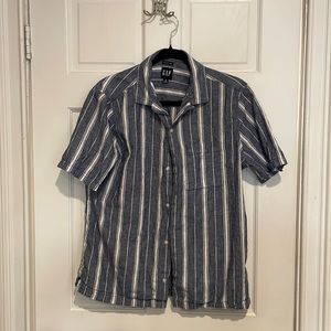 M Gap Linen Blend Short Sleeve Button Shirt
